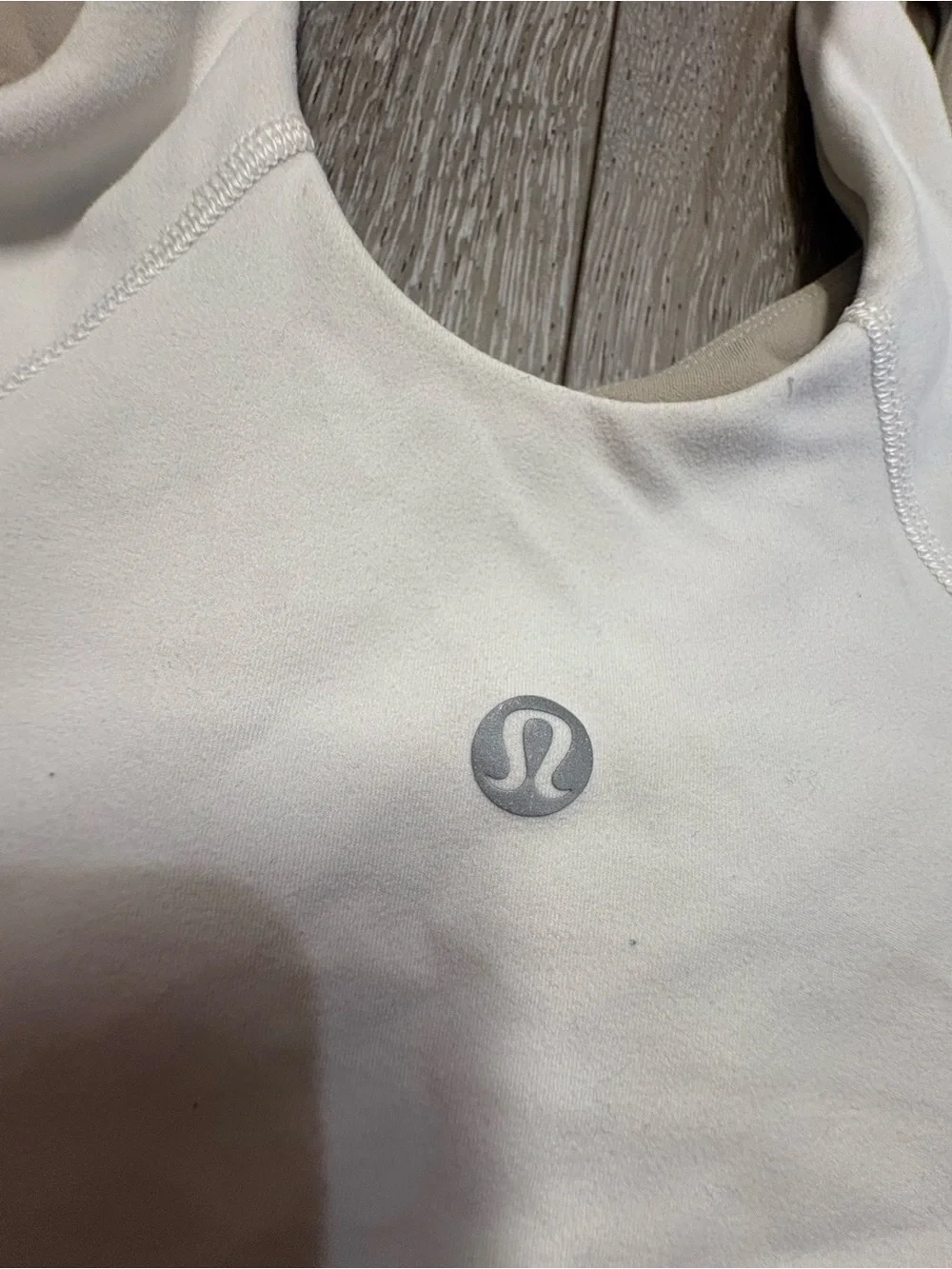 Lululemon Women's White Scoop-Back Crop Tank Top - Performance Intimates